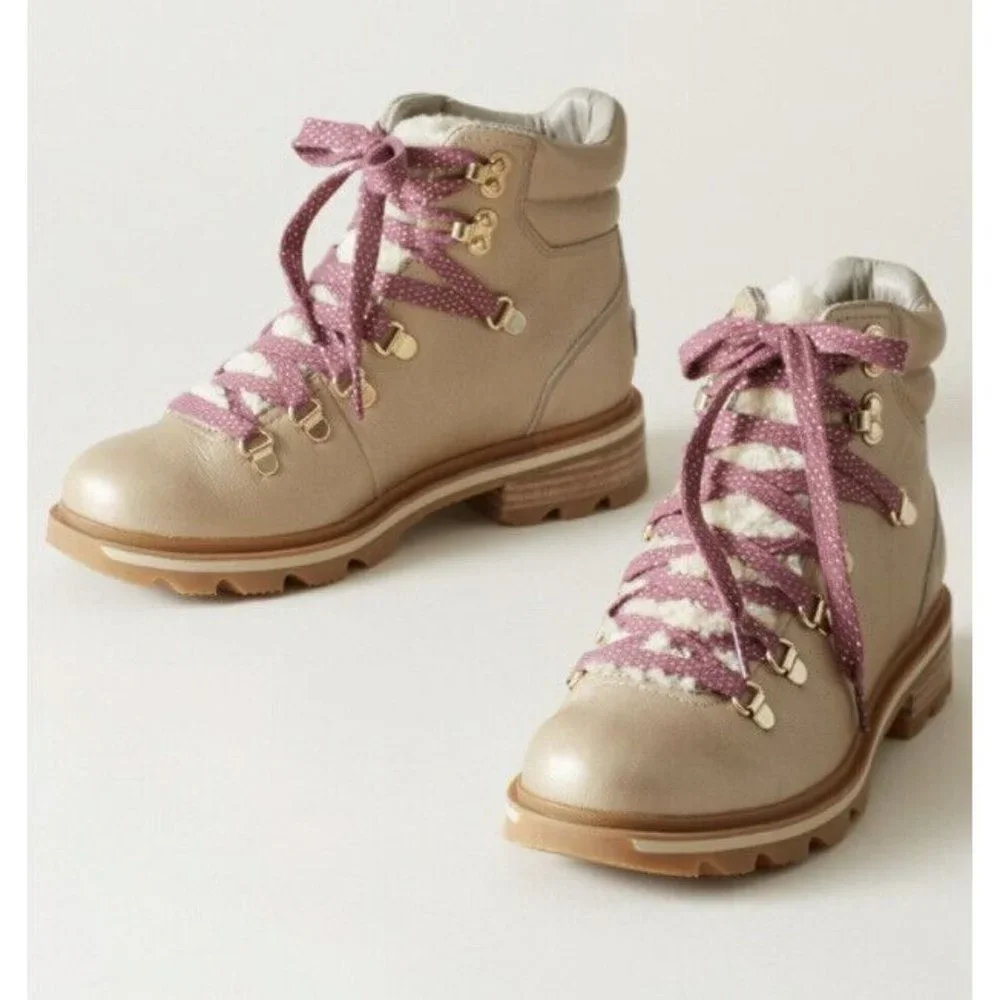 SOREL boots 7 women LENNOX HIKER LUX BOOTIE Boot